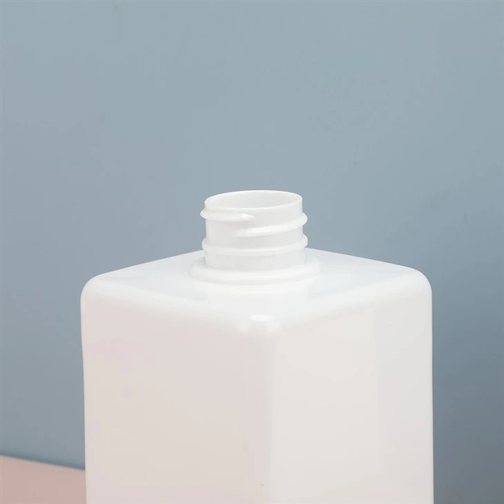 Empty Plastic Spray Bottle With Pump