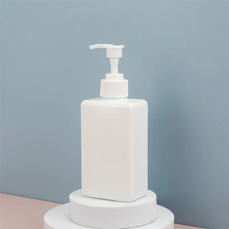 Empty Plastic Spray Bottle With Pump